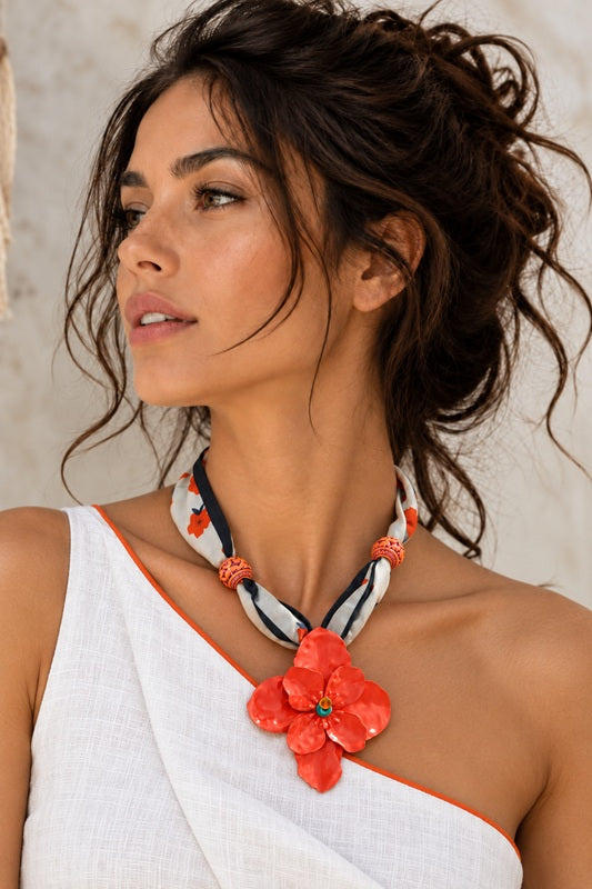 The Poppy Scarflet
