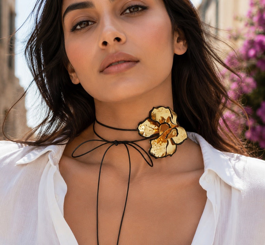 Bloom Bomb Collar