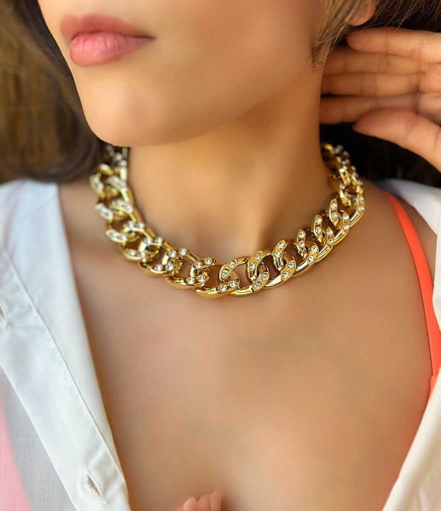 Studded Knotted Curbchain Statements