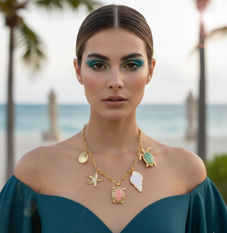 Oyster Kiss Cuff Choker