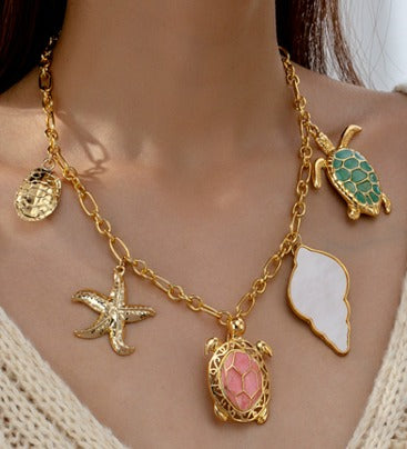 Oyster Kiss Cuff Choker