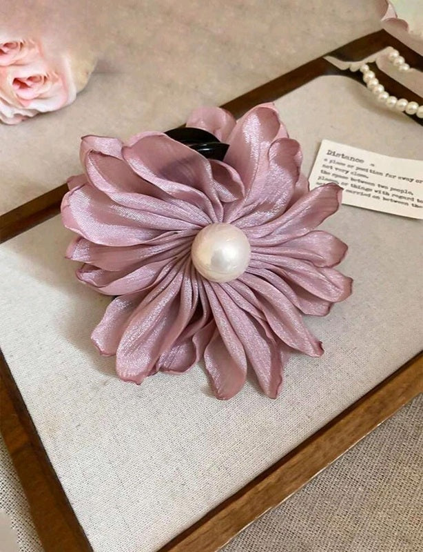 The Bloom & Beam Luxe Clip