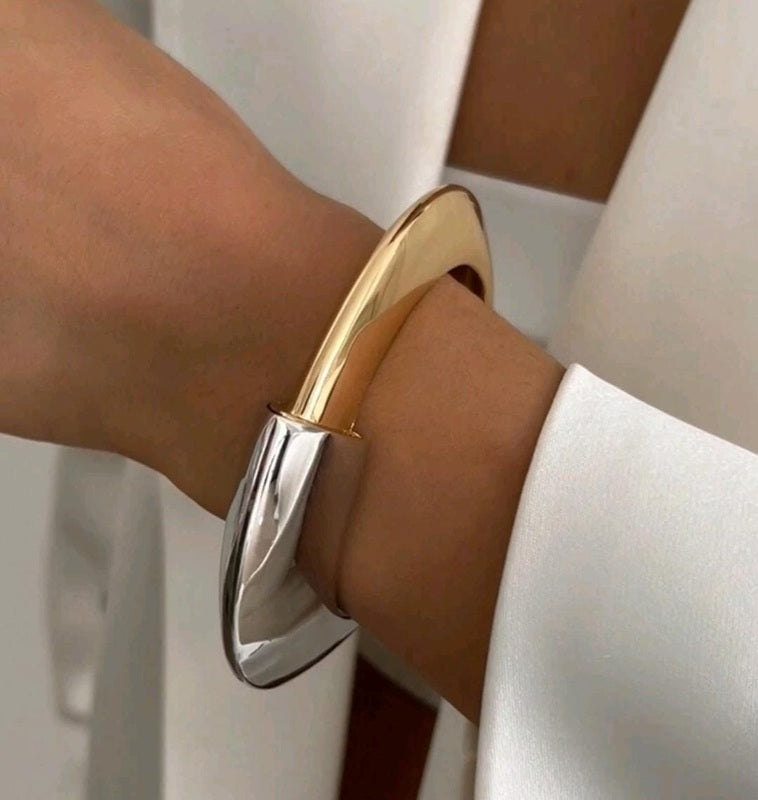 Split Decision Cuff
