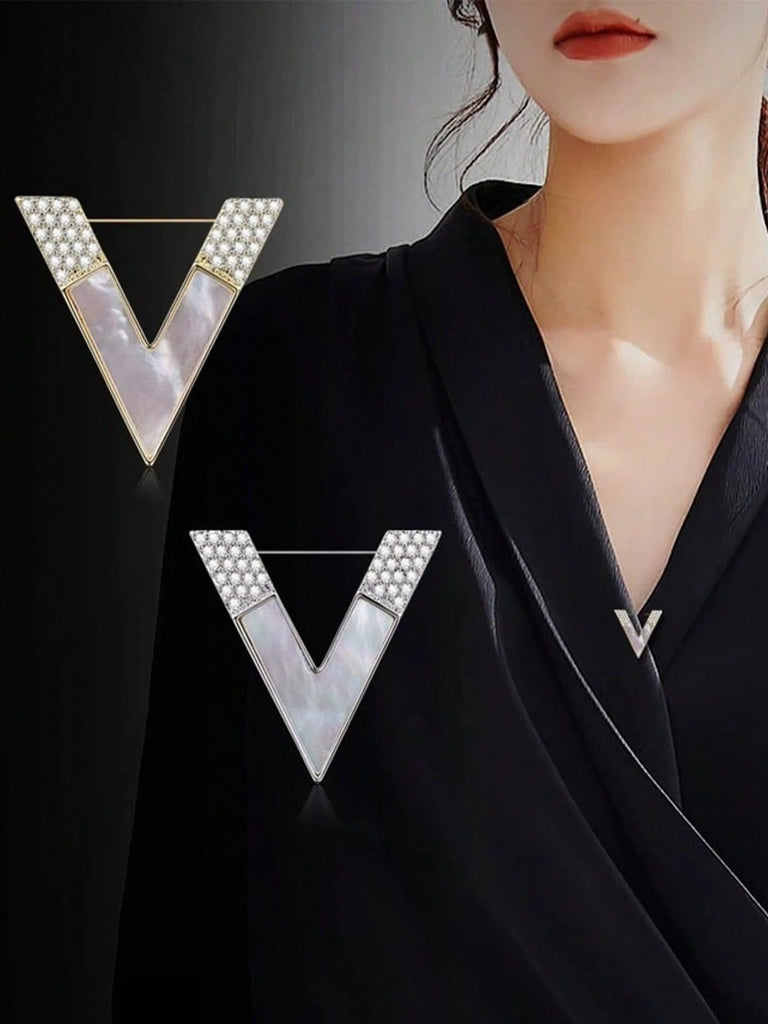 Geo-Glam Cinch Pin Set of 2 - Collar Pin to Prevent Exposed Deep Necks